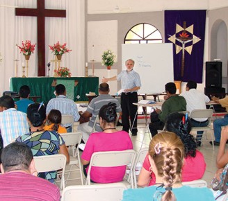 Forthcoming Central American hymnal spurs worship workshop