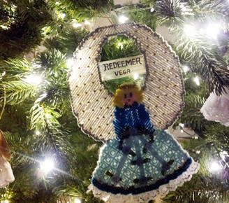 Decorate the tree: LCC prays for congregations at Christmas