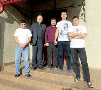 Seminary studies in Ukraine going strong